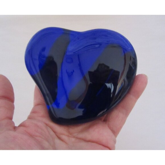 Tiffany & Co Elsa Peretti Cobalt Blue Heart Paperweight - Picture 3 of 3
